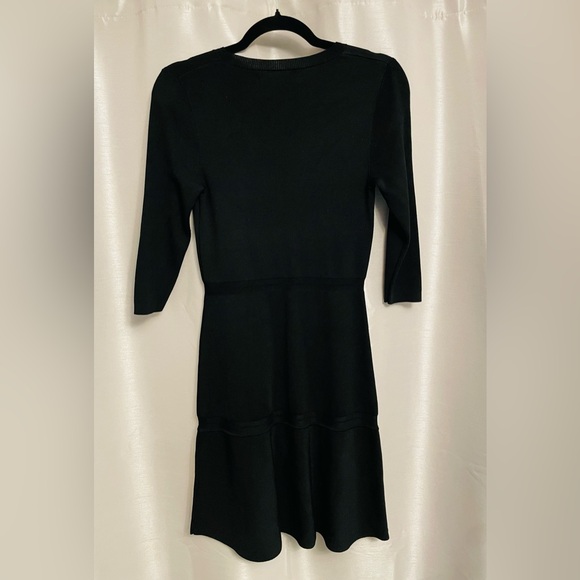 Chic Black 3/4 Sleeve Dress - Picture 2 of 6